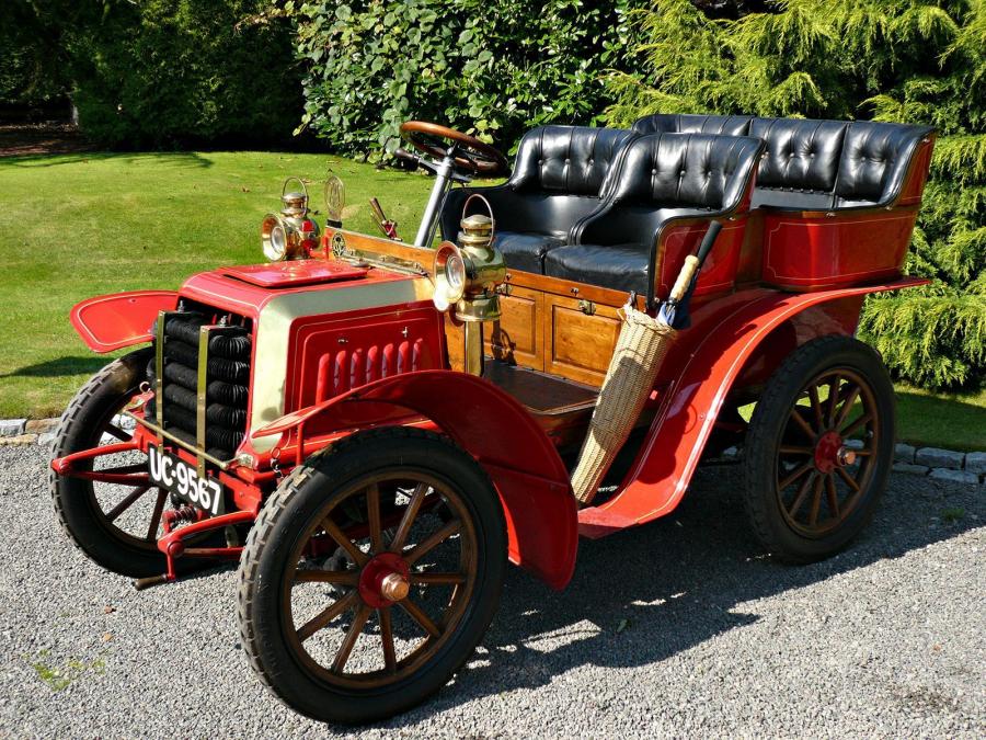  Darracq 8 HP 4-Seat Rear Entrance Tonneau 1903 года  (фото 1 из 2)